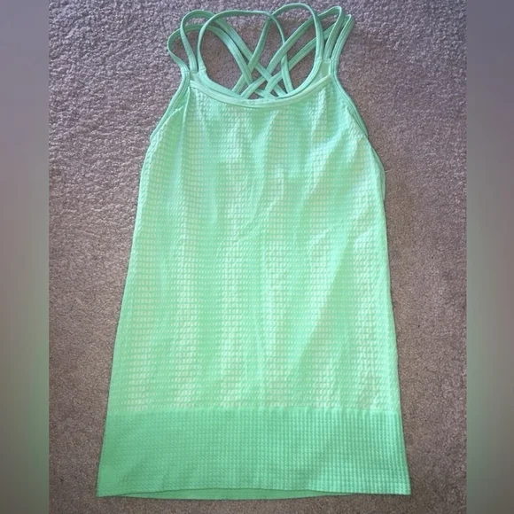 Athleta Mind Over Matter Pixel Tank XS Lily Pad Green Built In Bra Athletic Top - Picture 2 of 13